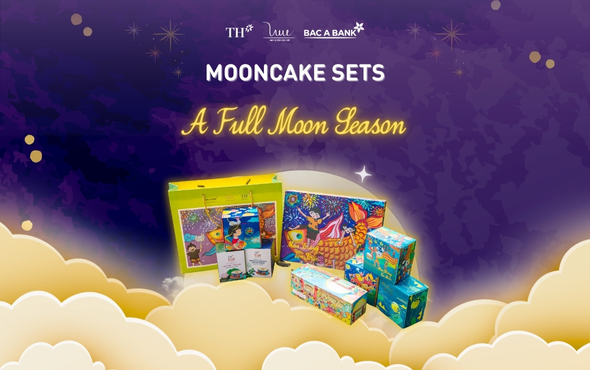 Send all your love this Mid-autumn season with 5 sets of “A Full Moon Season” mooncakes!